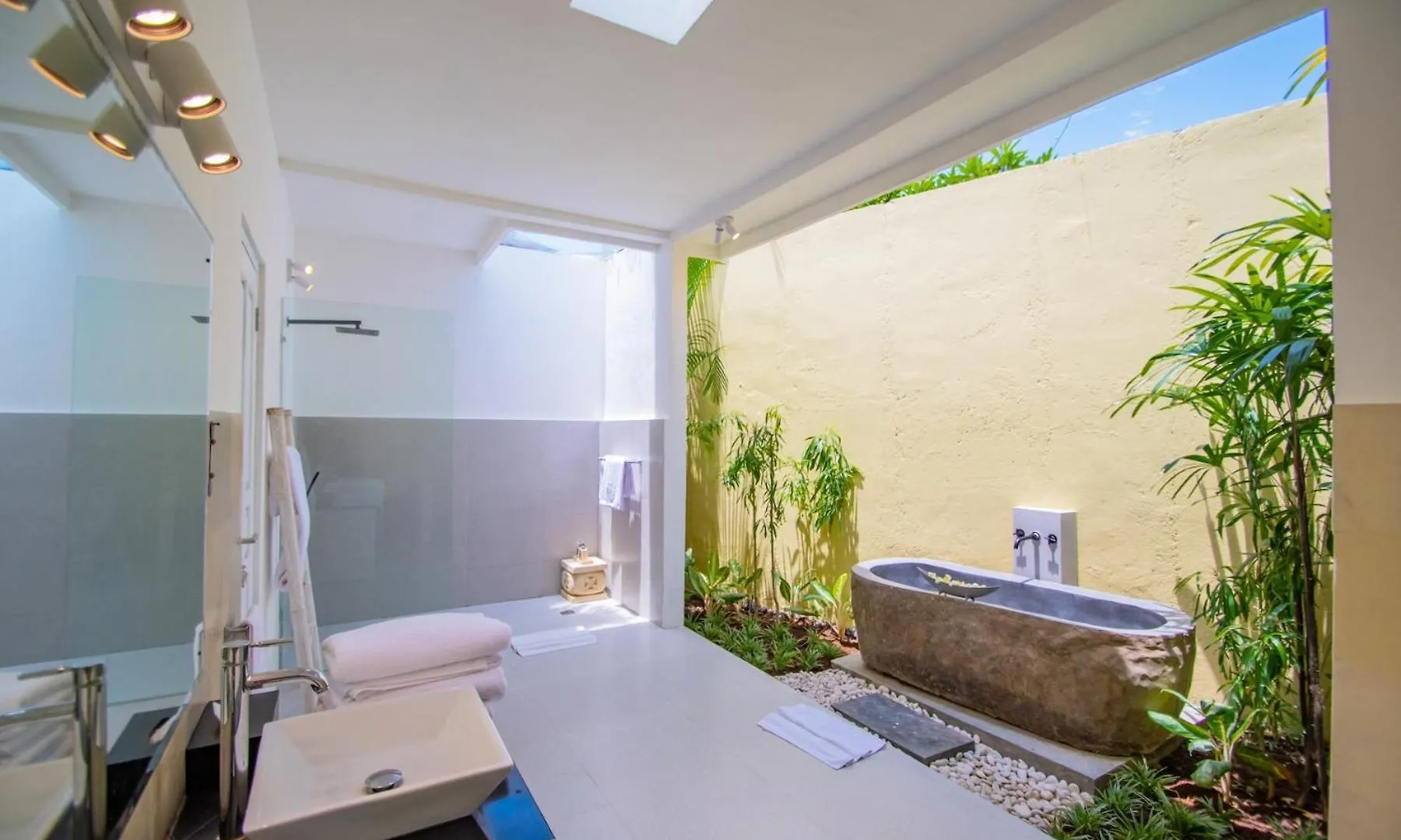 Villa Sitara, Sitara Villa Group Seminyak  Indonesia