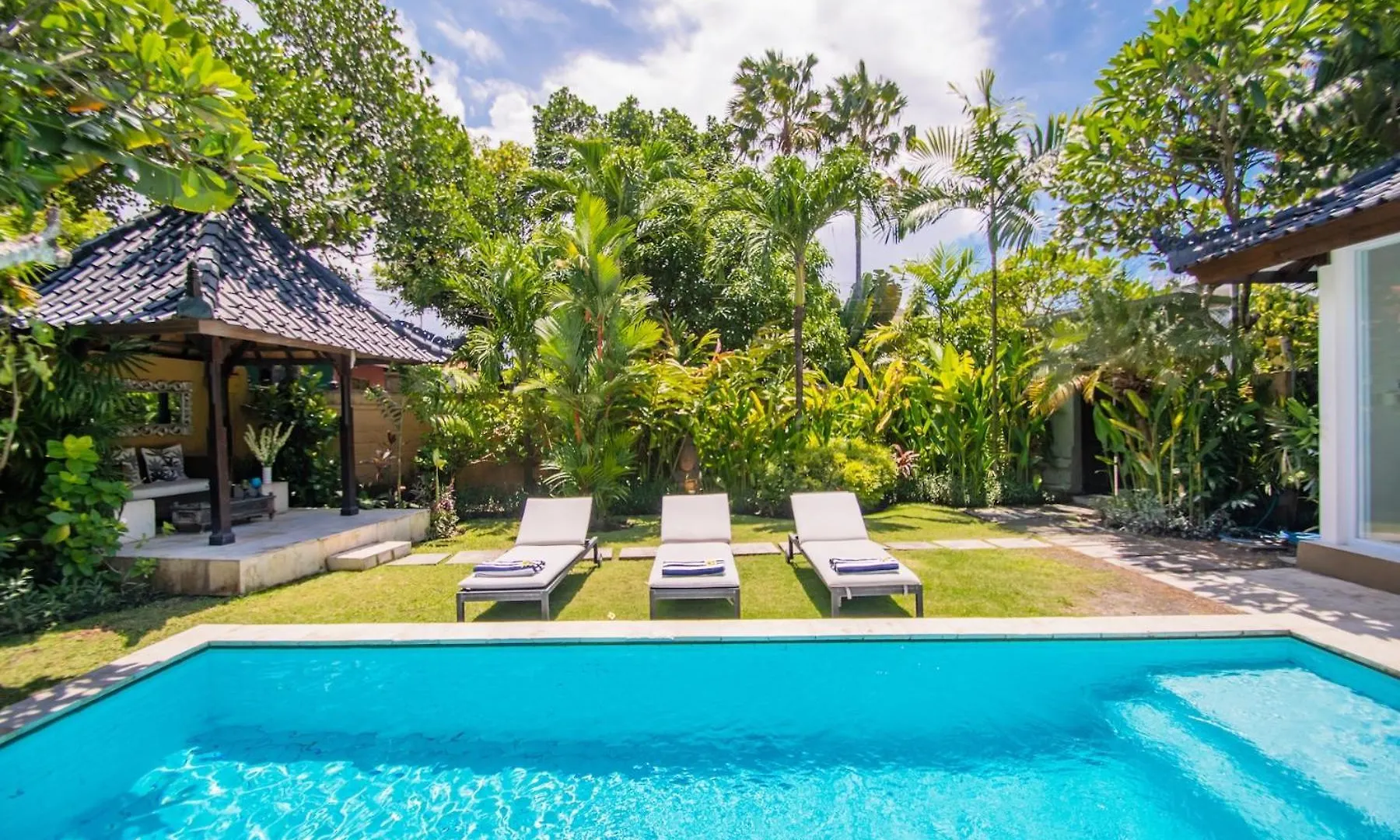 Villa Sitara, Sitara Villa Group Seminyak  Seminyak (Bali)